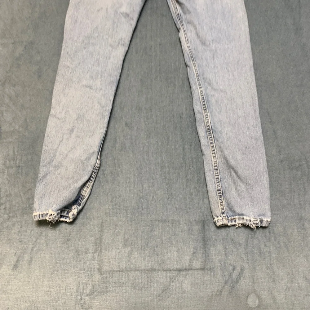 Levi's 512 Slim Taper Fit Jeans Mens 28x30 Blue Denim Light Wash Distressed
